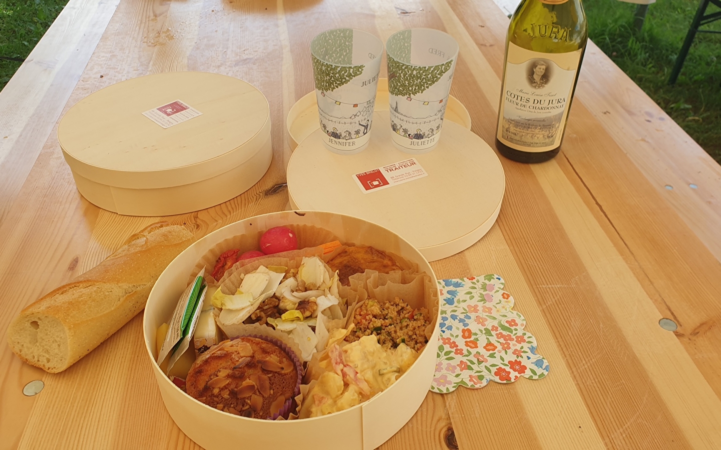 Fantastic Picnic at Vaux sur Poligny