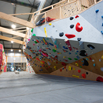 Cortigrimpe01 - SAINT-GENIS-POUILLY