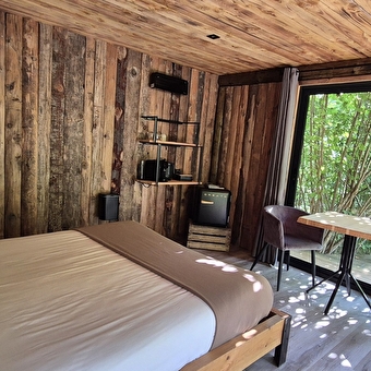 Lodge Insolite de La Source du Moulin de Cramans - LEYSSARD