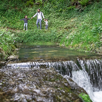 Village de Journans et source de la Reyssouze