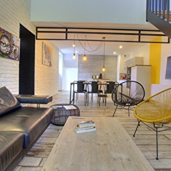 La Tranquilitude - Gîte 'Le Déjanté' Duplex 1er étage - CEYZERIEU