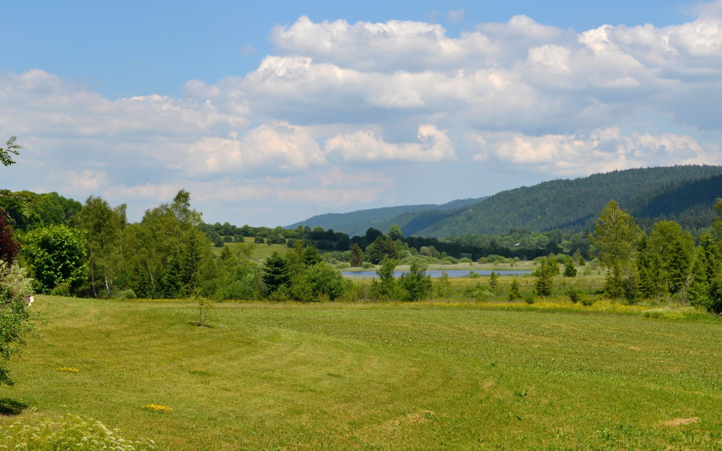 Lac des Rouges-Truites and Lac à la Dame