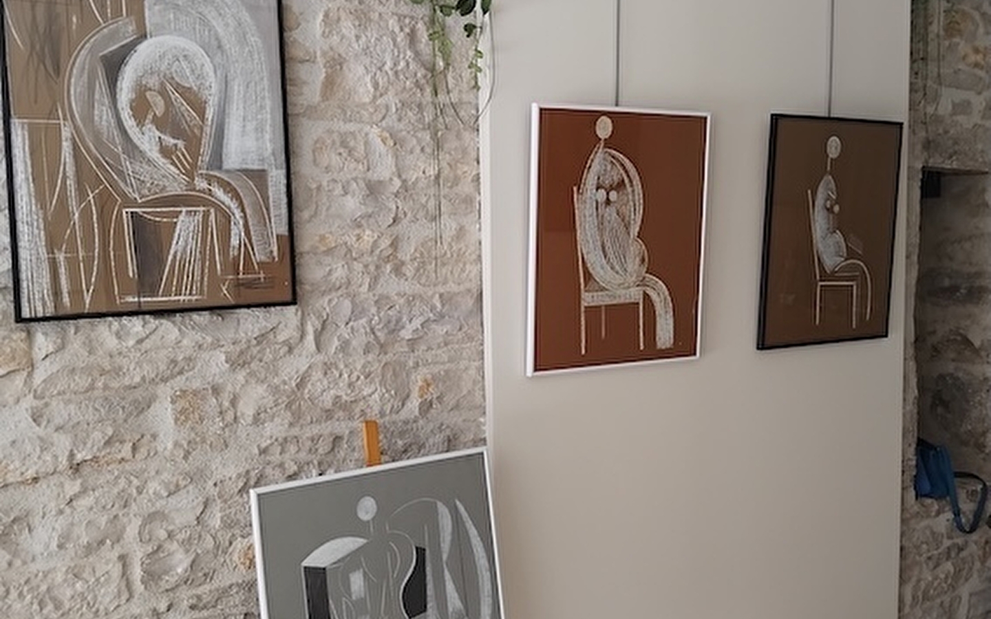Exhibition of drawings, charcoals, chalks and pastels by Christian Lopez