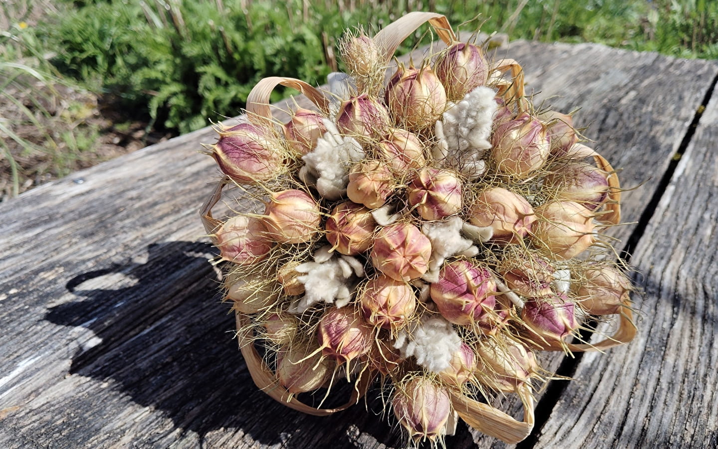 Making a dry bouquet