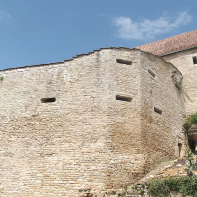 Château médiéval de Montby