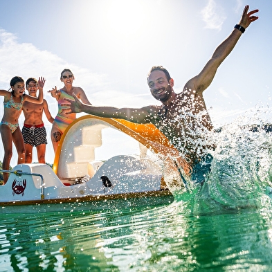 Plage du Domaine de Chalain
