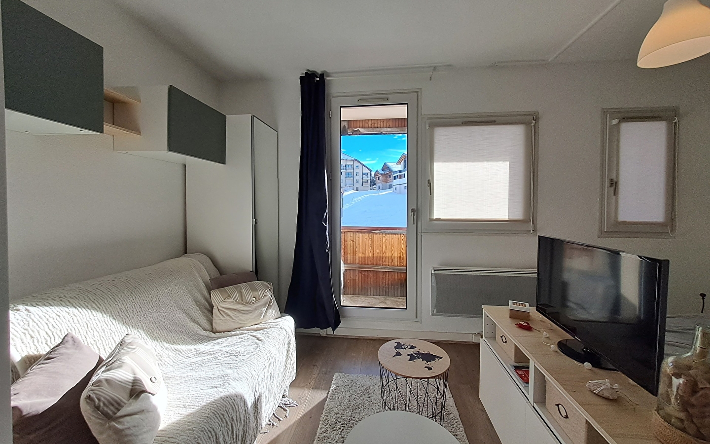 La Serre - Studio en résidence - P322THI00