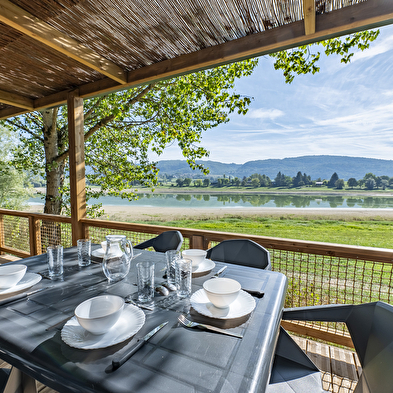 Cottage au Camping Paradis des Gorges du Haut Bugey