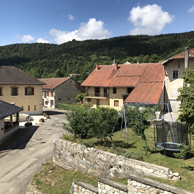 Gîte de l'Ain t'y piques