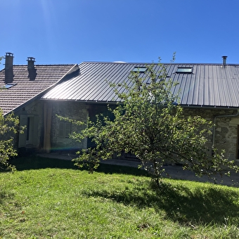 Gîte La Hutte - ARVIERE-EN-VALROMEY