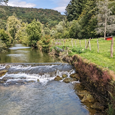 Val de Cusance (via the Saint-Erminfroi cross) 