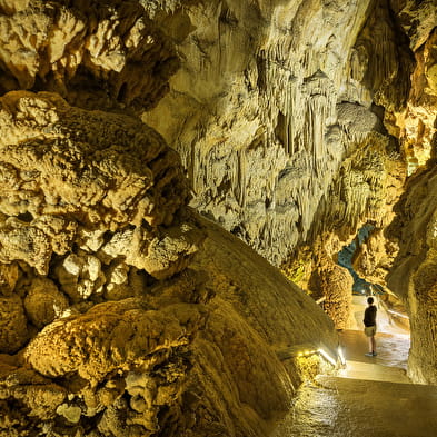 Grottes du Cerdon – Parc de Loisirs Préhistoriques
