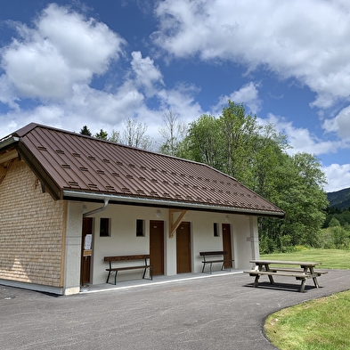 Aire de services municipale pour camping-cars