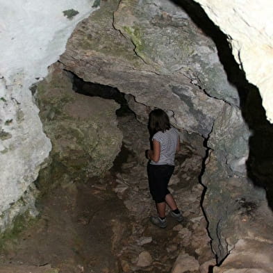 Grotte et crête de la Cabatane