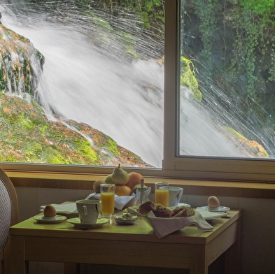 New Year's Eve dinner & party