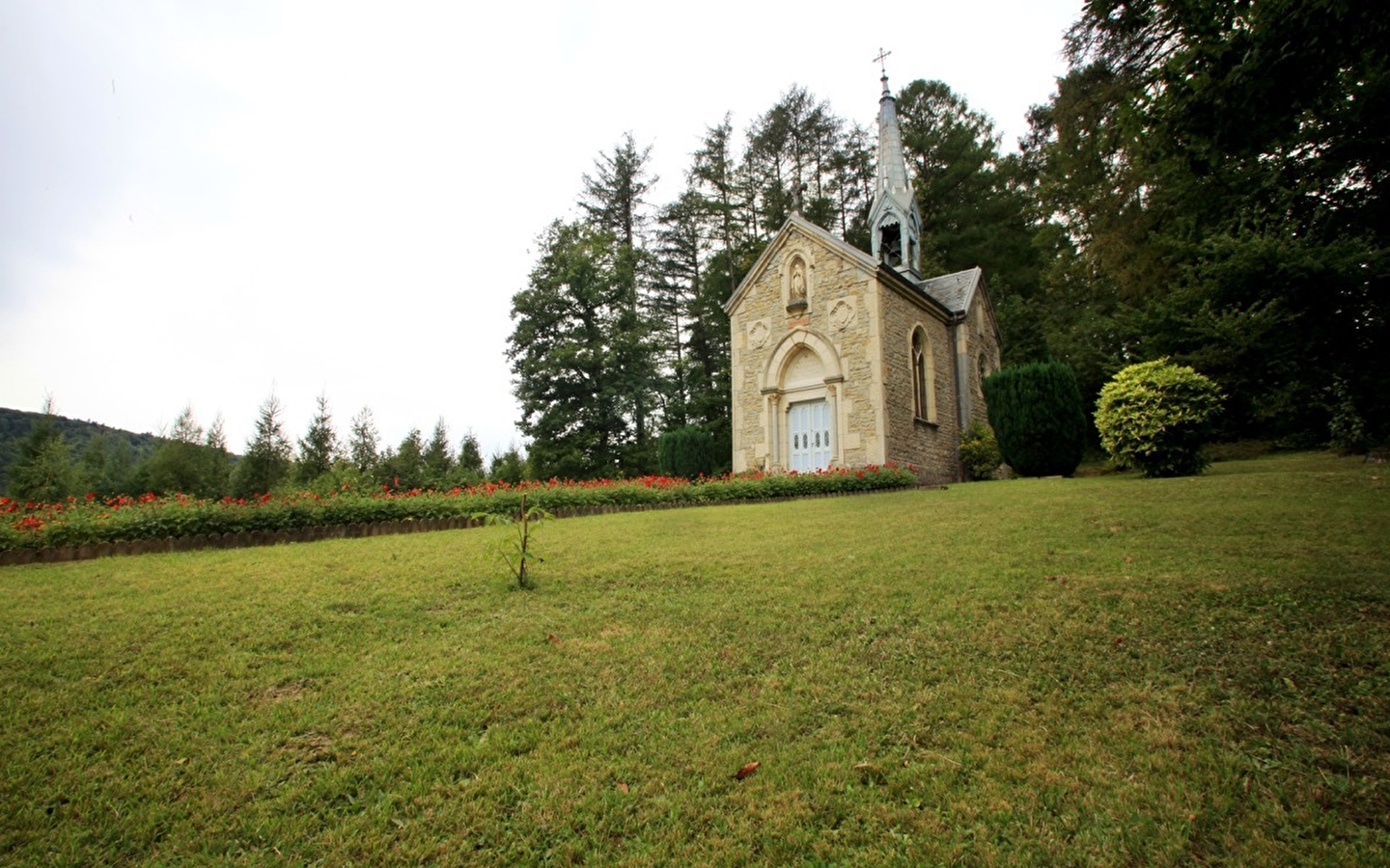 Château Loriot path
