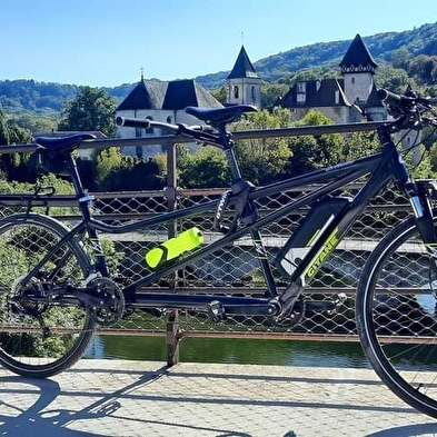 Cycling holidays between Loue and Lison