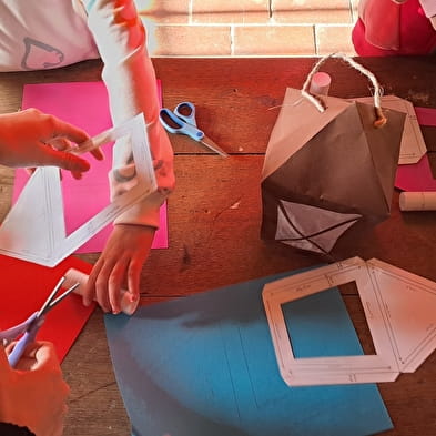 Family workshop - 'Light up my lantern'.