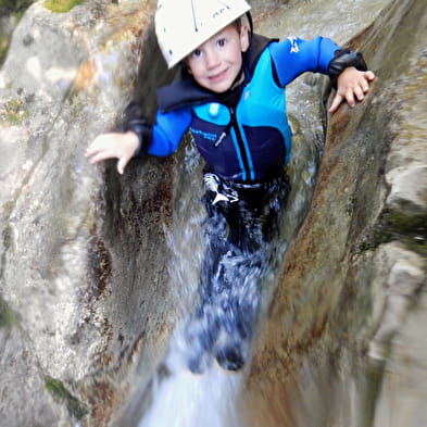 Canyoning, Escalade, Via Ferrata avec Rock'n Jump Adventure