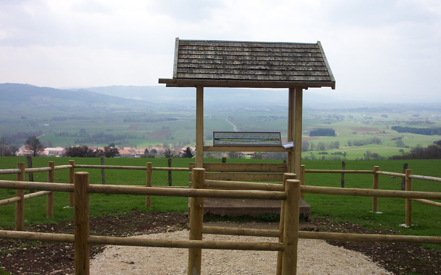 Le Peu lookout