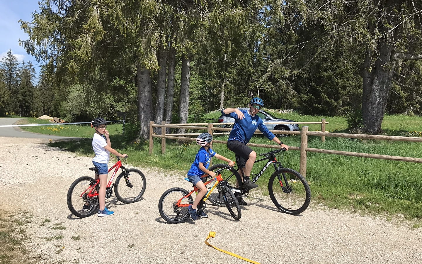 Guided children's mountain bike ride