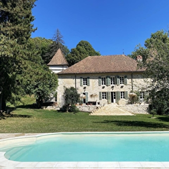 Le Domaine du Très-Haut au Château de Montanges. - MONTANGES