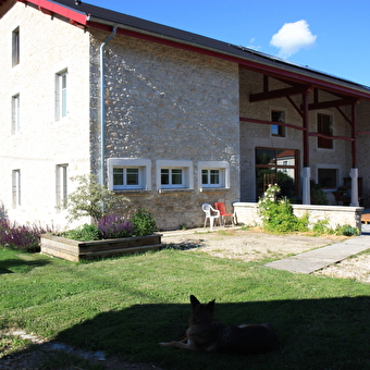 Chambres d'hôtes La Fontaine - VIEU-D'IZENAVE