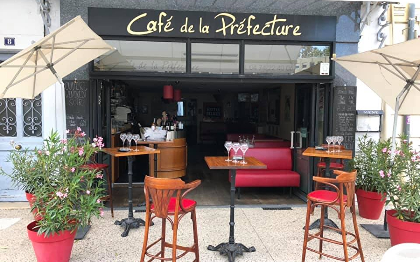 Le café de la Préfecture