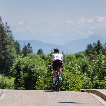 Above Lake Geneva - Cycle route 15 - Hauts-de-Bienne