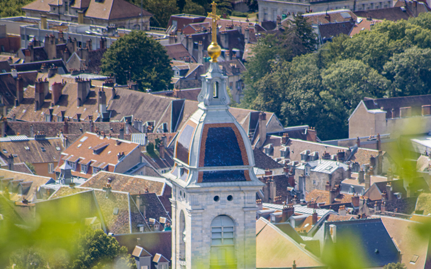 To the sound of Besançon's Comtois bell towers