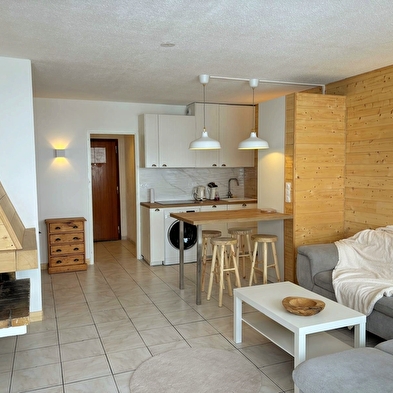 Le Lacuzon- Appartement en résidence - R472CAV00