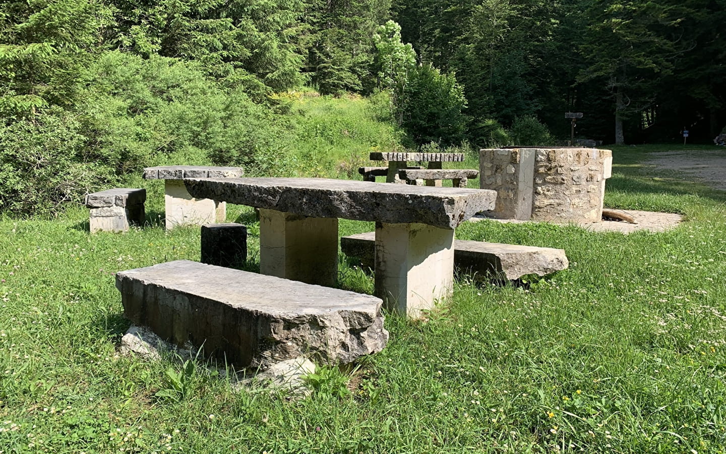 Aire de pique-nique de la chapelle de Mazières