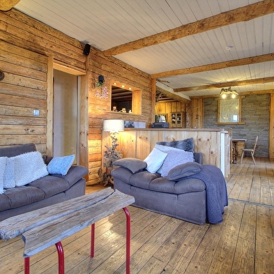 Haut Perché à Giron 1000