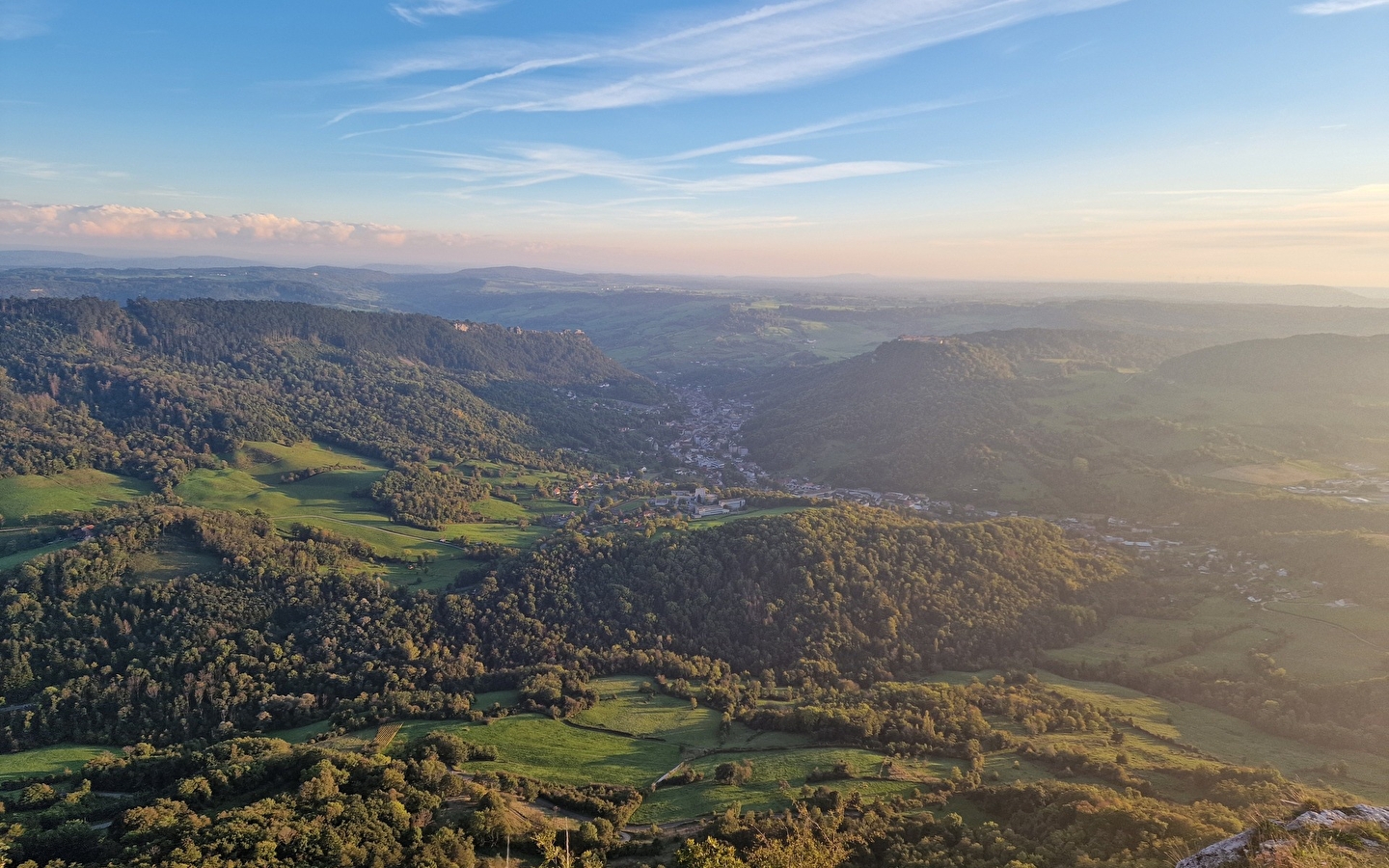 THE HEART OF THE JURA IN THREE FLAVOURS: WINE, SALT AND COMTÉ CHEESE