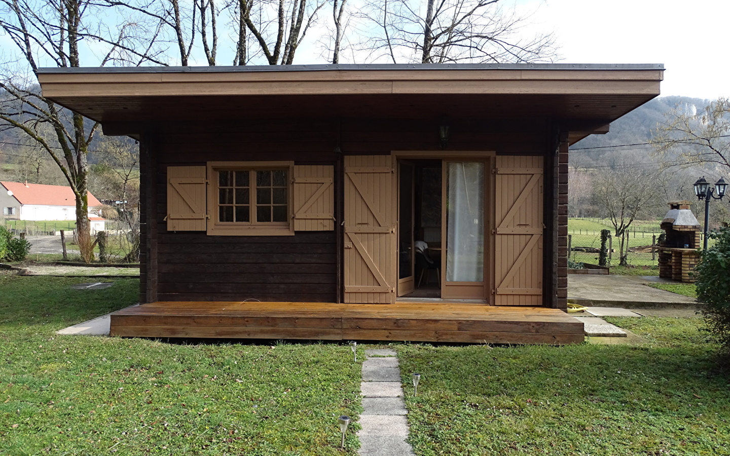 Chalet en bord de seille
