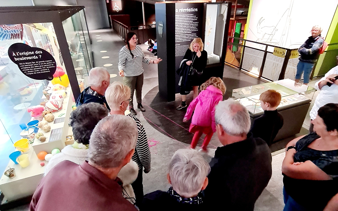 Heroes on Stage' guided tour