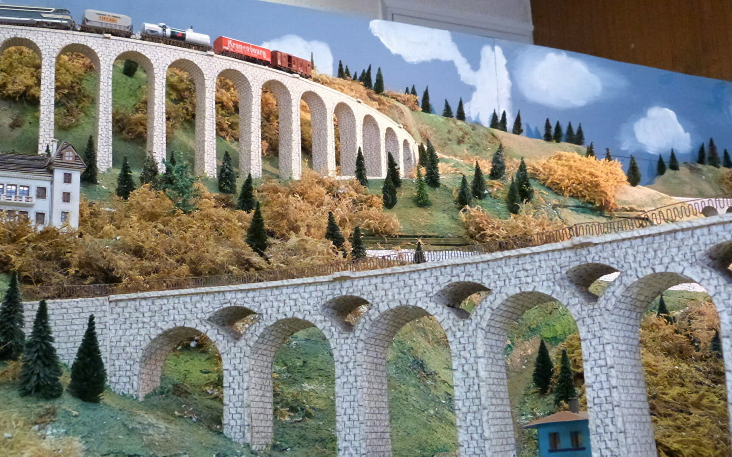 Exhibition of the model of the viaducts