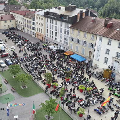 Motorcycle rally - 1001 turns