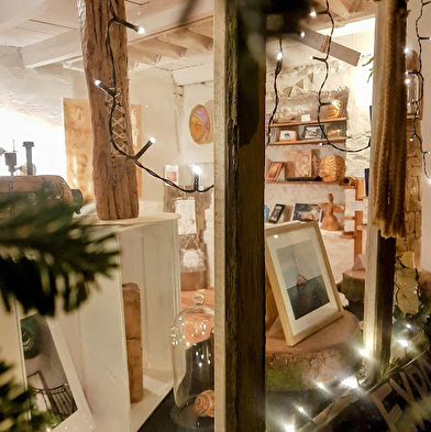 The fireside exhibition