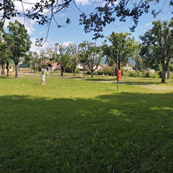 Camping 'Les Érables' - CHAMPAGNE-EN-VALROMEY