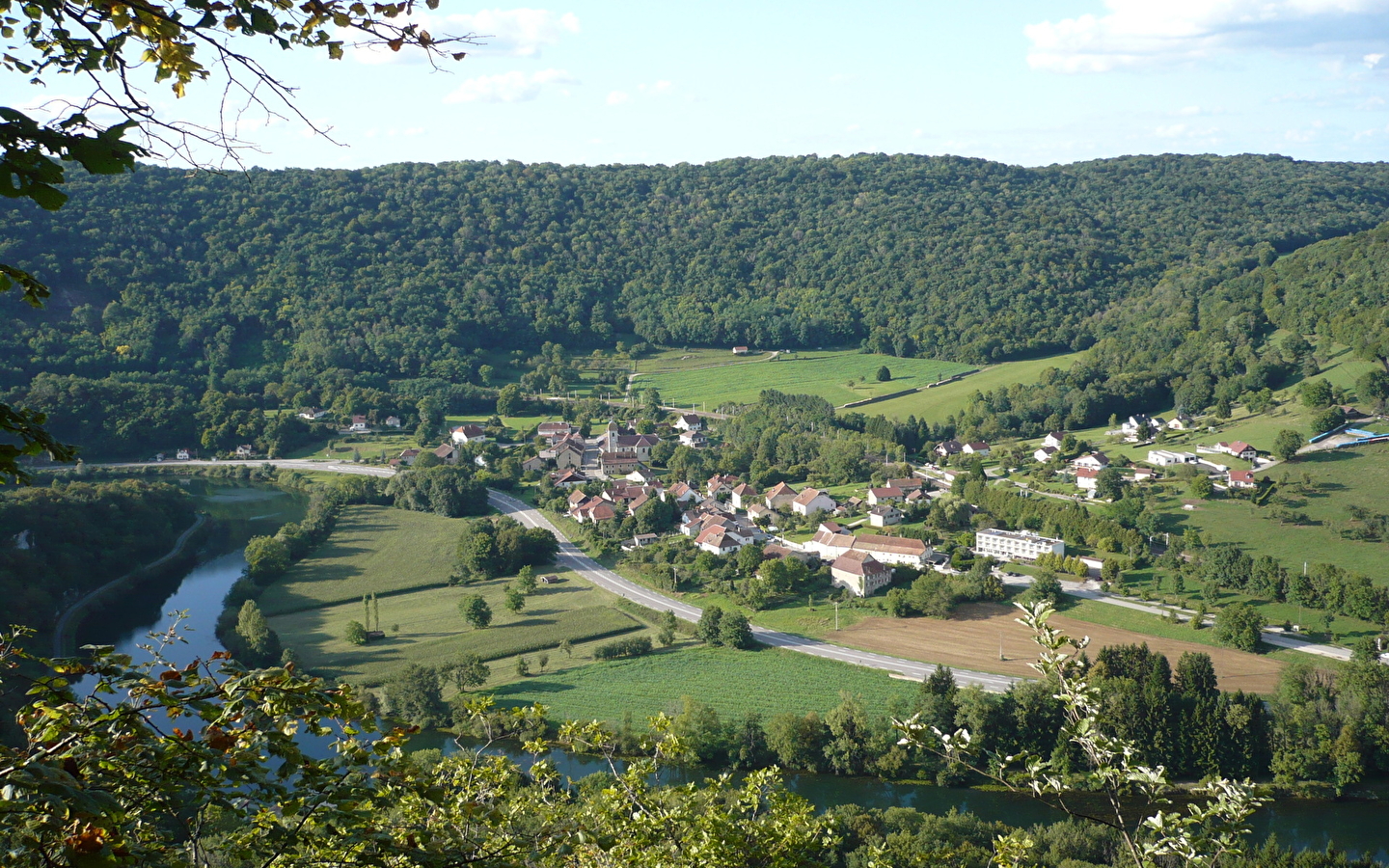 Circuit de randonnee pedestre - la vallee du doubs