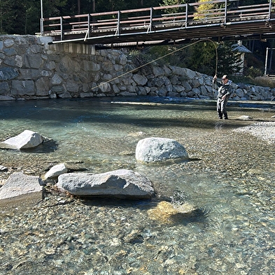 Cours de pêche : découverte perfectionnement camps pêche ados 