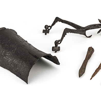 The châteaux of the Jura... too STRONG!