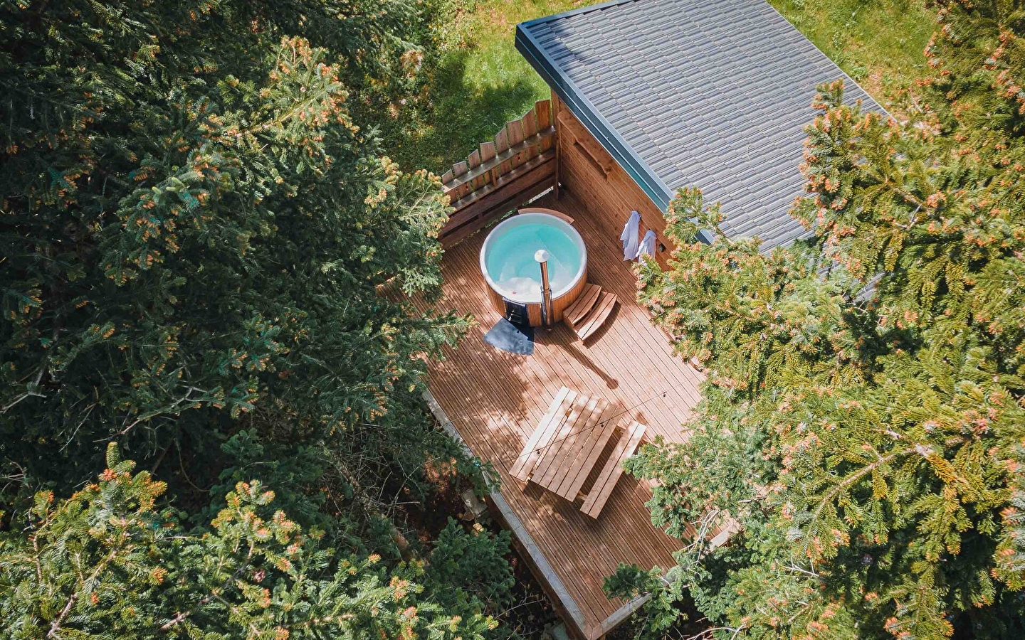 Les cabanes du Val de Loue