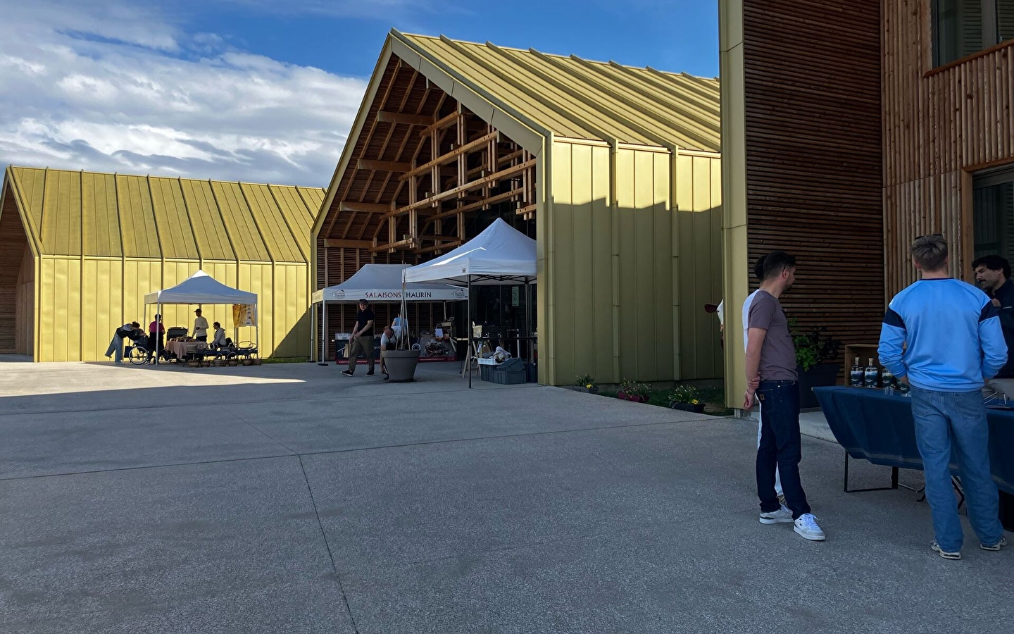 Artisanal and Gourmet Market at La Maison du Comté