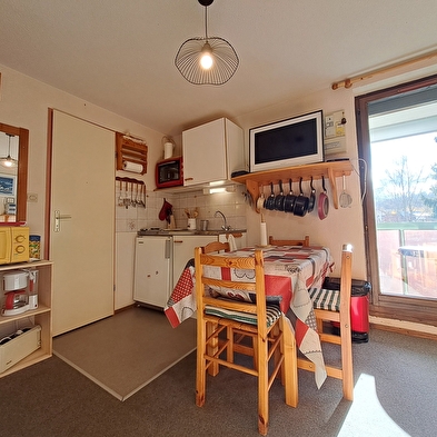 Le cernois- Studio en résidence- P431CON00