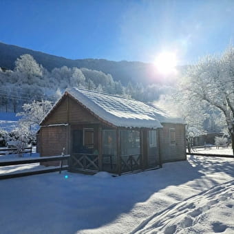 Chalets au camping le Valserine - CHEZERY-FORENS