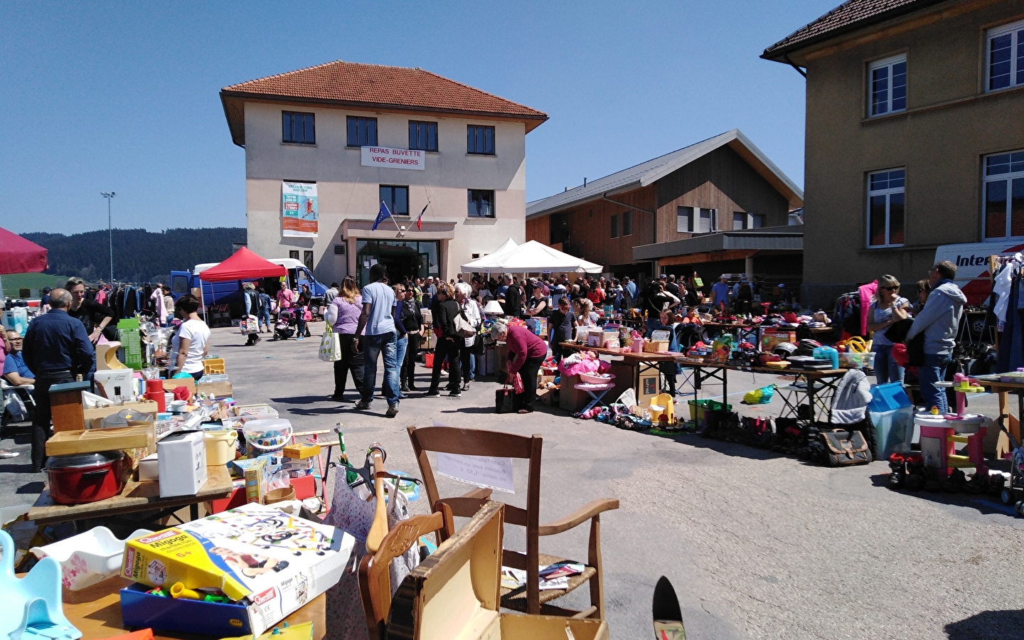 Garage sale for the 33rd May 1st Fair