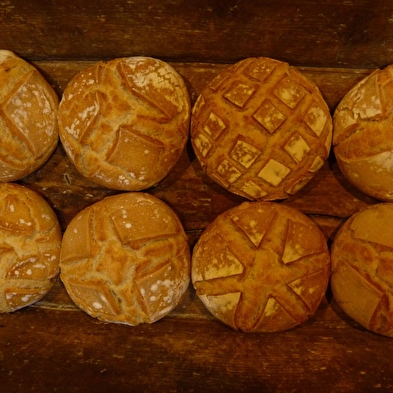 Baking bread and brioches - Ecomusée maison Michaud