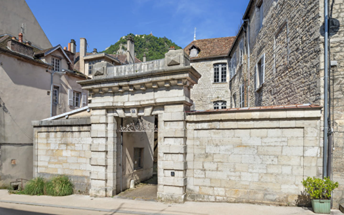 The heritage of the Bourg-Dessous in Salins-les-Bains